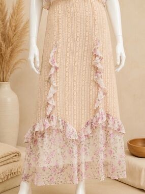 Bluivy NWOT Blush Floral Ruffle Maxi Skirt